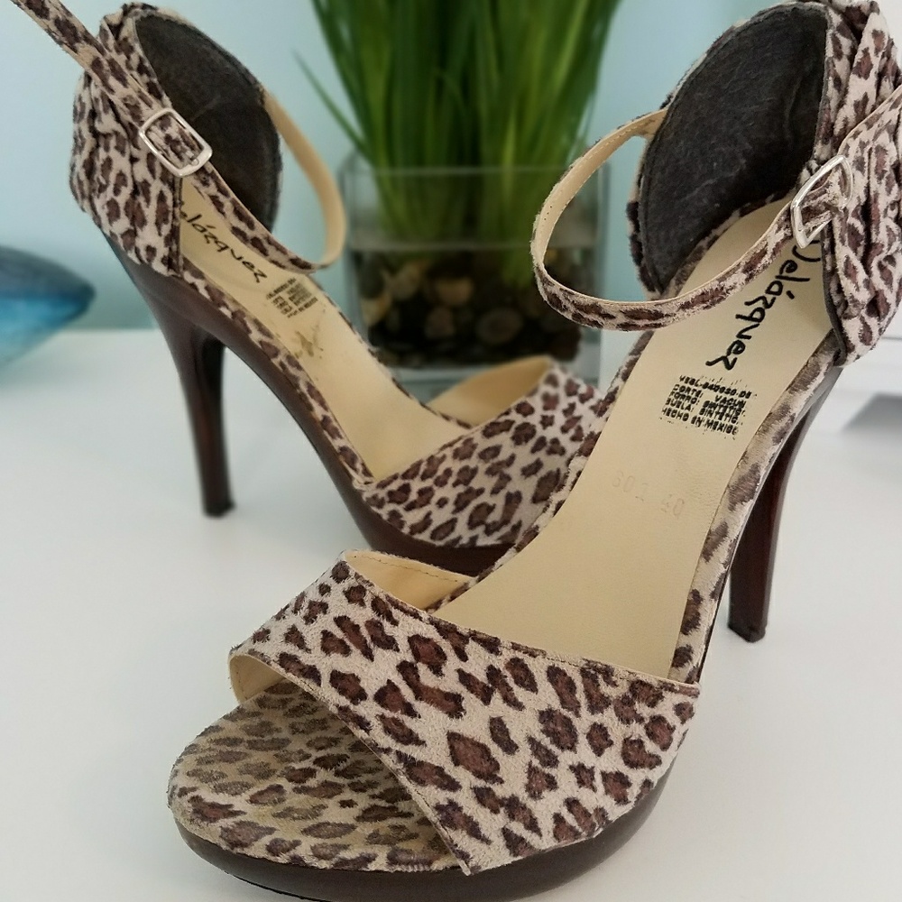 Sexy Platform cheetah ankle strap heel sz 7.5 - Picture 1 of 6